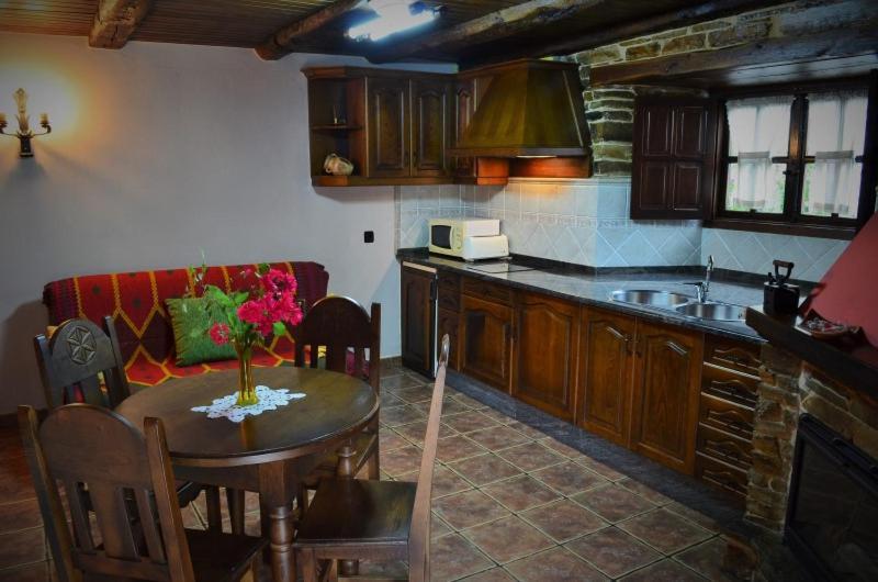 Casa Freixe Apartamentos Rurales Santa Eulalia de Oscos Exteriér fotografie